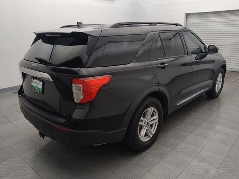 Used 2021 Ford Explorer XLT RWD image 9