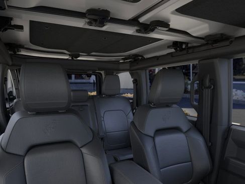 New 2025 Ford Bronco Badlands w/ Sasquatch Package image 12