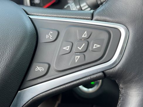 Used 2022 Chevrolet Equinox LT FWD image 26