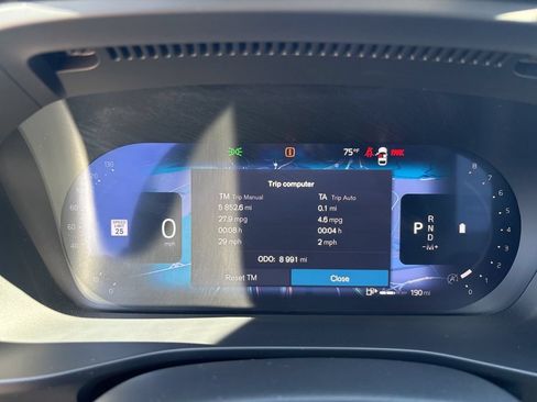 Certified 2026 Volvo XC40 B5 Plus AWD/4WD image 18