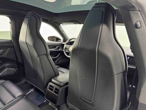 Used 2021 Porsche Taycan Turbo S image 39