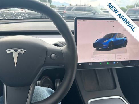 Used 2023 Tesla Model Y Performance AWD/4WD image 21
