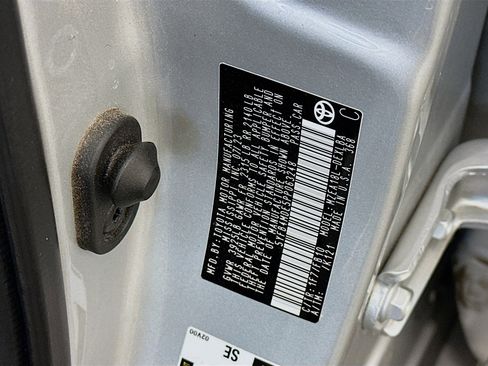 Used 2023 Toyota Corolla LE image 12