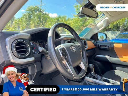 Used 2018 Toyota Tacoma SR5 image 32