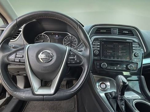 Used 2020 Nissan Maxima 3.5 SL w/ Floor Mat Group image 9