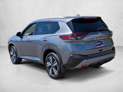 Used 2022 Nissan Rogue SL w/ SL Premium Package FWD image 8