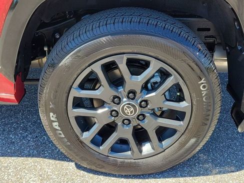 Used 2025 Toyota Sequoia Platinum AWD/4WD image 7