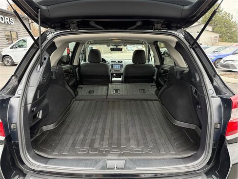 Used 2018 Subaru Outback 2.5i Limited image 43
