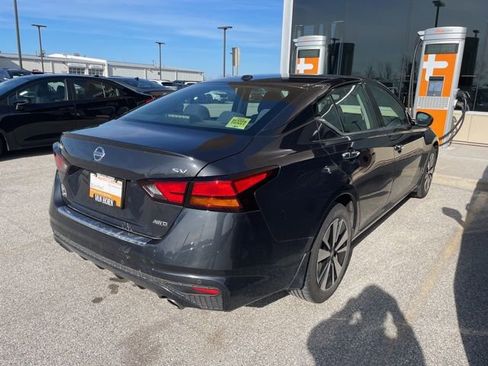 Used 2019 Nissan Altima 2.5 SV image 7