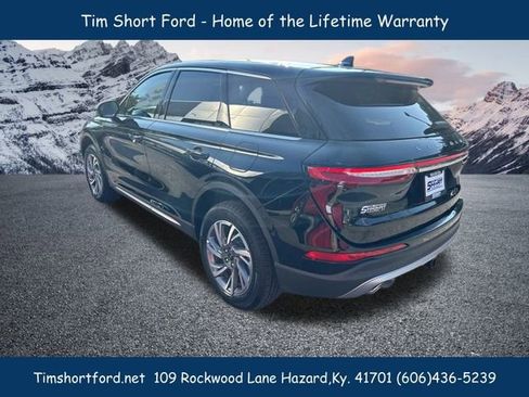 New 2025 Lincoln Corsair AWD w/ Towing Package image 6