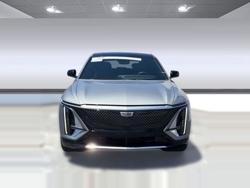 Certified 2024 Cadillac Lyriq Tech w/ LPO, Floor Liner Package AWD/4WD image 5