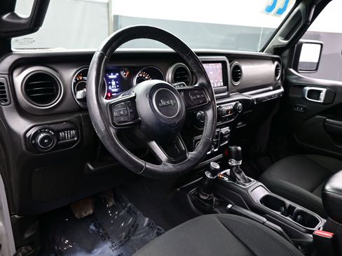 Used 2022 Jeep Wrangler Unlimited Sport S image 11