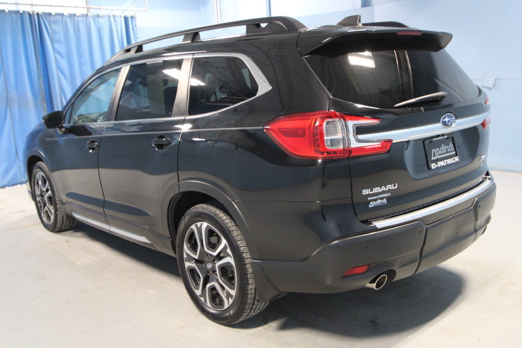 Used 2023 Subaru Ascent Limited AWD/4WD image 31
