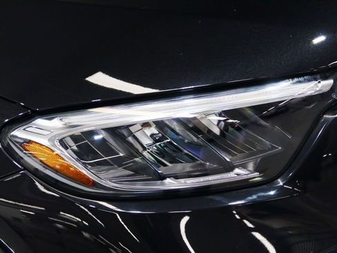 Certified 2023 Mercedes-Benz GLC 300 4MATIC image 10