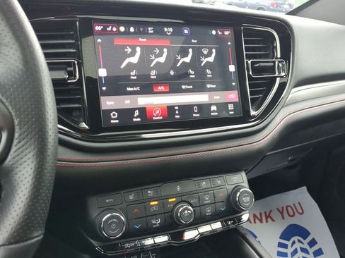 Used 2025 Dodge Durango GT image 26