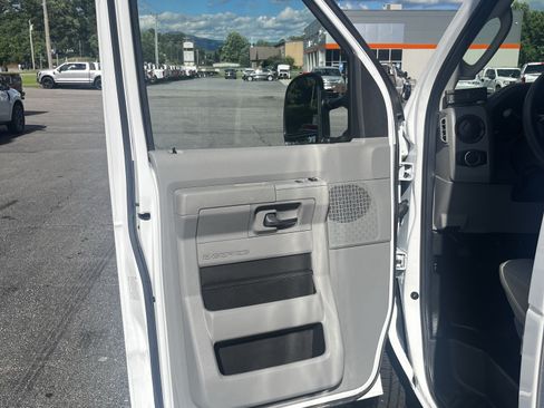 Certified 2024 Ford E-350 and Econoline 350 Super Duty w/ Power Windows & Locks Group RWD image 13