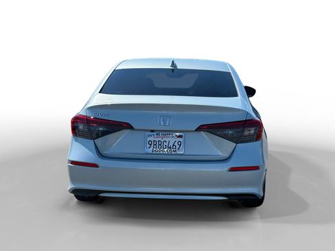 Certified 2022 Honda Civic EX image 4