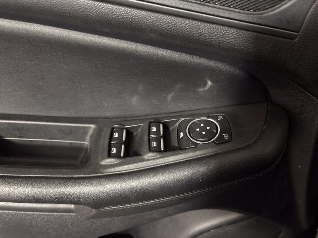 Used 2020 Ford Edge SE AWD/4WD image 19