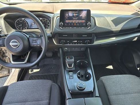 Certified 2023 Nissan Rogue SV image 27