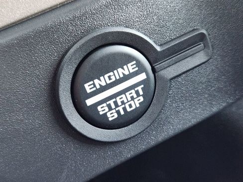 New 2025 Ford Bronco Outer Banks image 14