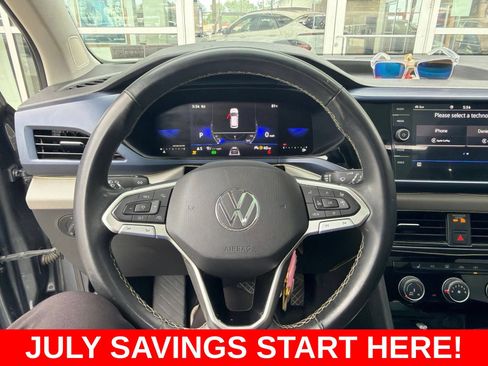 Used 2023 Volkswagen Taos SE AWD/4WD image 11