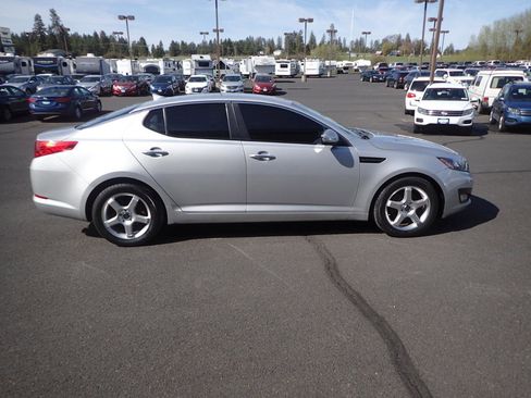 Used 2013 Kia Optima LX FWD image 6