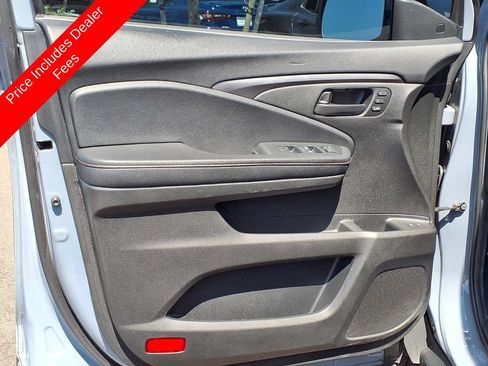 Used 2022 Honda Pilot TrailSport image 29