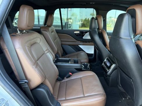 Certified 2023 Lincoln Aviator Reserve w/ Equipment Group 201A image 23