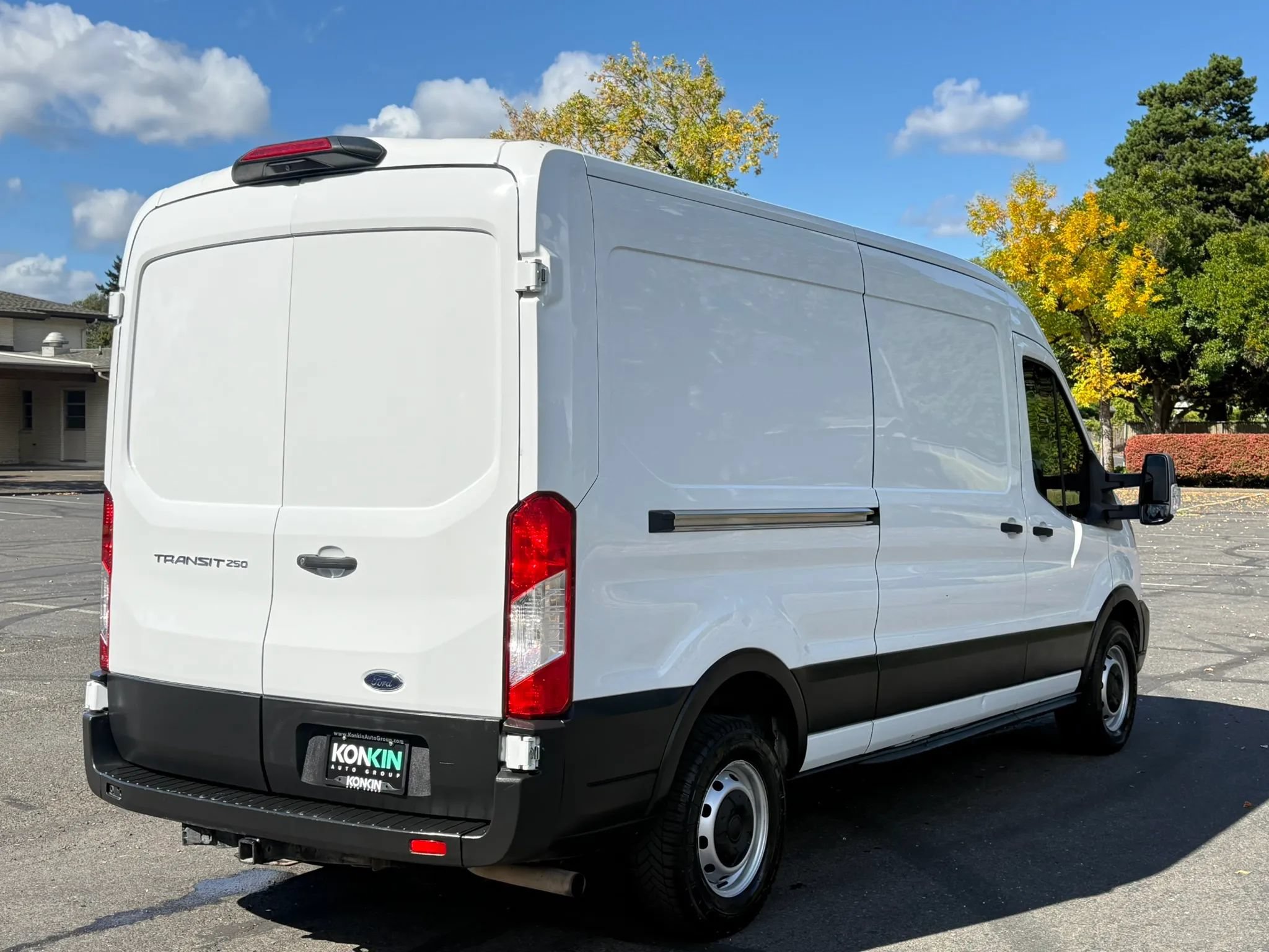 Used 2022 Ford Transit 250 Medium Roof RWD image 6