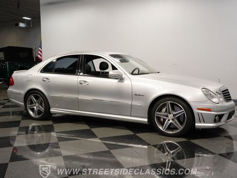Used 2007 Mercedes-Benz E 63 AMG Sedan image 15