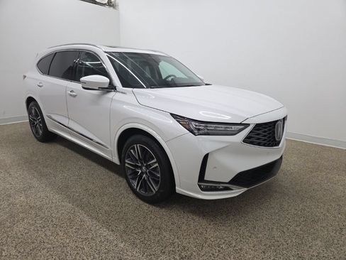 Used 2026 Acura MDX SH-AWD w/ Advance Package image 3