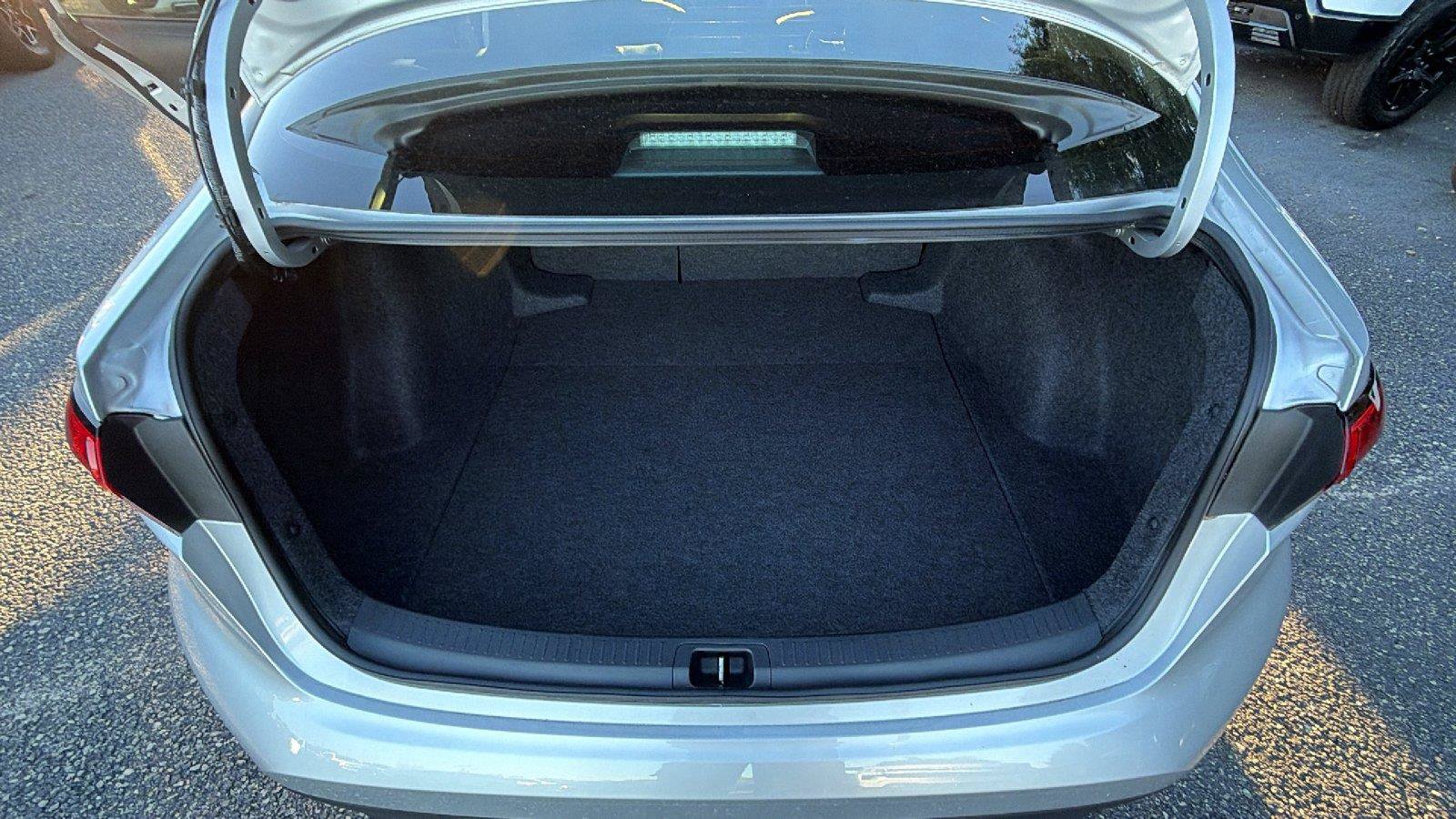 Used 2026 Toyota Corolla LE FWD image 13