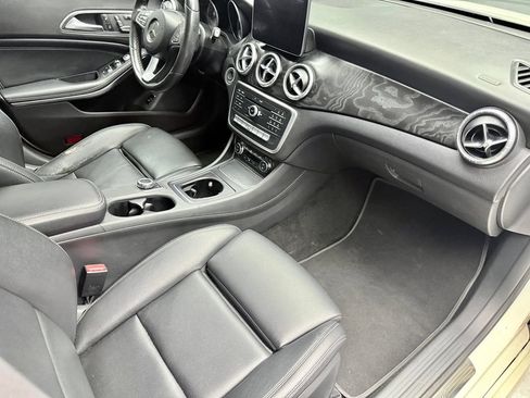 Used 2018 Mercedes-Benz CLA 250 4MATIC w/ Premium Package image 11