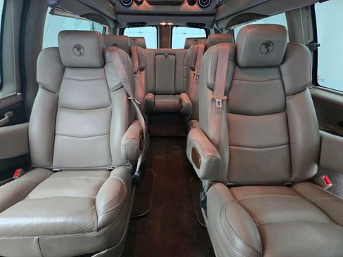 Used 2020 GMC Savana 2500 Extended w/ Enhanced Convenience Package image 51