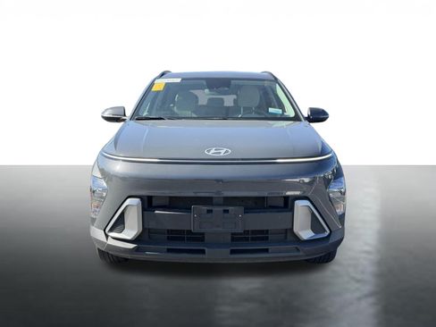 Used 2024 Hyundai Kona SEL AWD/4WD image 3