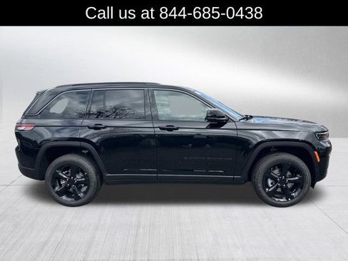 New 2026 Jeep Grand Cherokee Limited image 4