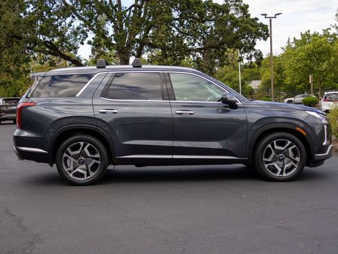 Certified 2024 Hyundai Palisade SEL w/ Premium Package AWD/4WD image 6