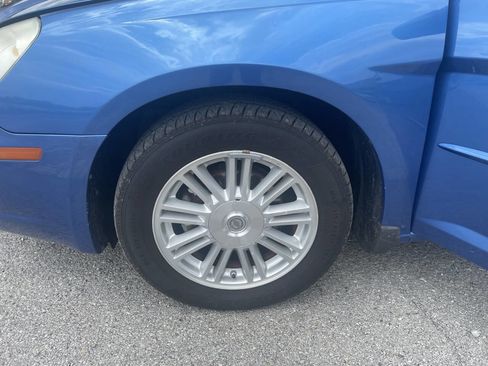 Used 2008 Chrysler Sebring LX image 16