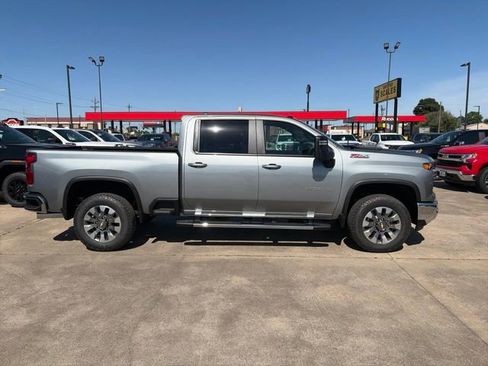 New 2026 Chevrolet Silverado 2500 LT w/ All Star Edition AWD/4WD image 7