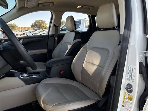 Certified 2020 Ford Escape Titanium image 27