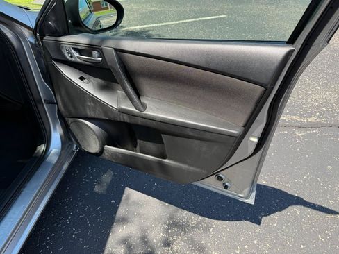 Used 2010 MAZDA MAZDA3 i Touring FWD image 21