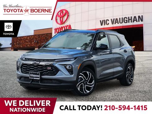 Used 2025 Chevrolet TrailBlazer RS w/ Convenience Package FWD image 1