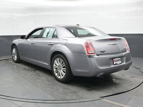Used 2014 Chrysler 300 C w/ Light Group image 11