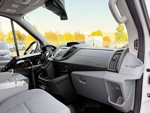 Used 2019 Ford Transit 250 148 High Roof RWD image 16