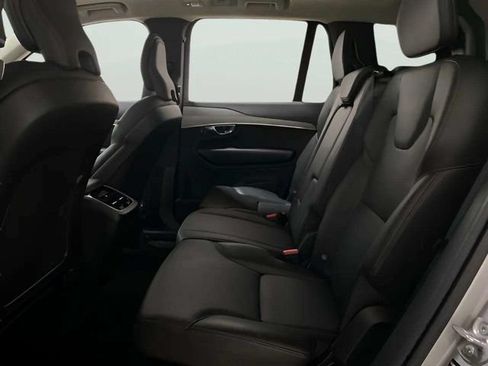 Used 2025 Volvo XC90 B5 Core AWD/4WD image 22