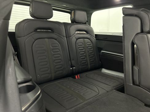 Used 2025 Rivian R1S Adventure AWD/4WD image 24