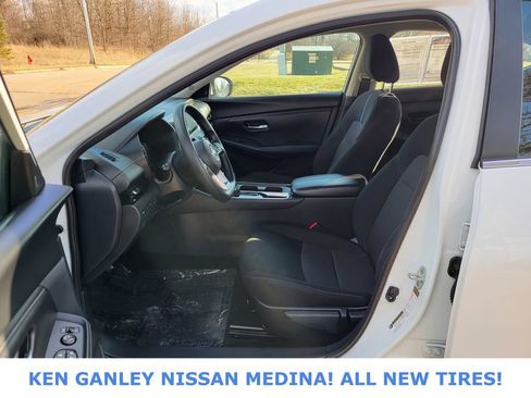 Used 2024 Nissan Sentra SV image 35