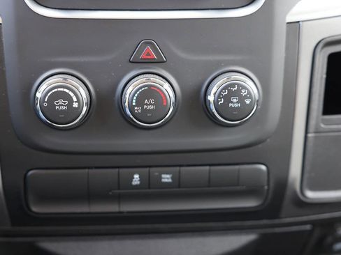 Used 2024 RAM 1500 Classic SLT image 23