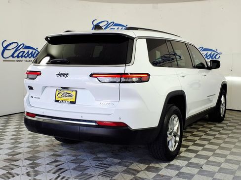 Used 2022 Jeep Grand Cherokee L Laredo w/ Luxury Tech Group I AWD/4WD image 6