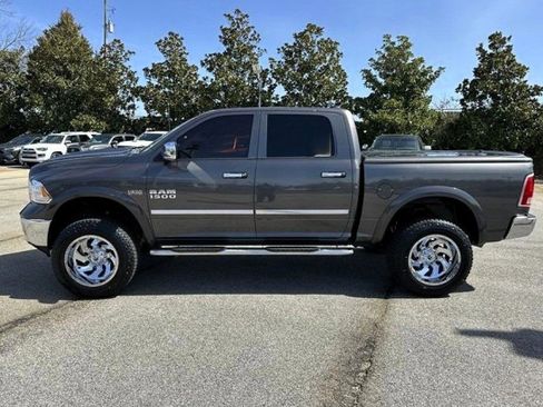 Used 2016 RAM 1500 Laramie w/ Convenience Group image 5